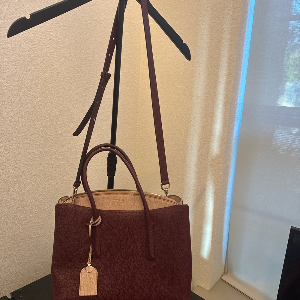 Elegant Burgundy Leather Tote Bag